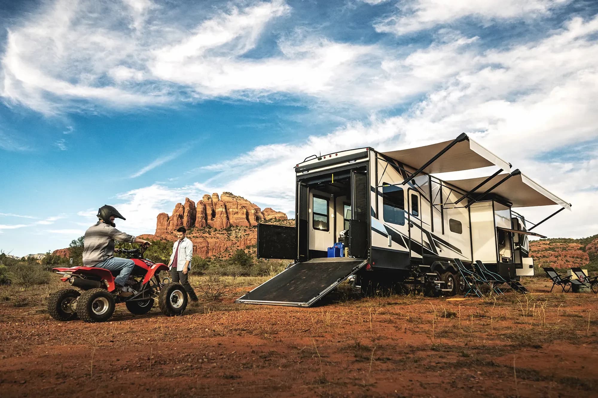 Voltage_hero_toyhauler