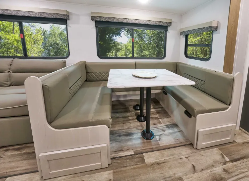 2026 Dutchmen Aspen Trail 38DS — Only U-Shape Dinette in Its Class that Converts to a Regular Non-U-Dinette