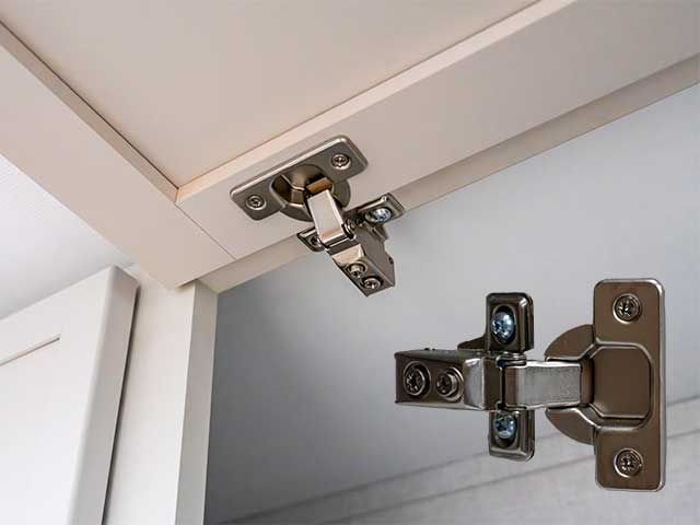 2026 Dutchmen Eddie Bauer 3511RK — Soft Close Cabinet Doors & Drawers